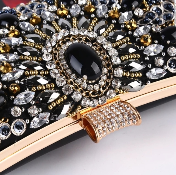 PURSE - Picture 3 of 3